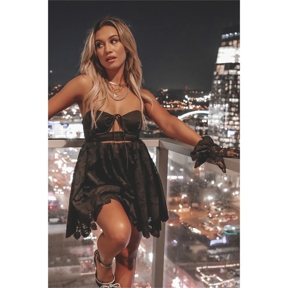 FLL Dress Regina Mini Lace Satin Strapless Cutout Babydoll Underwire Black S GUC - Picture 9 of 10